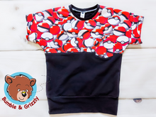 Load image into Gallery viewer, Pokeball Grow With Me T-shirt/ 6-9Y