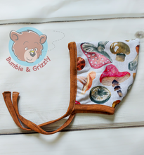 Load image into Gallery viewer, Mushrooms Pixie Hat NB-3m