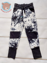 Load image into Gallery viewer, Monochrome Tie Dye Joggers/ 3-6Y