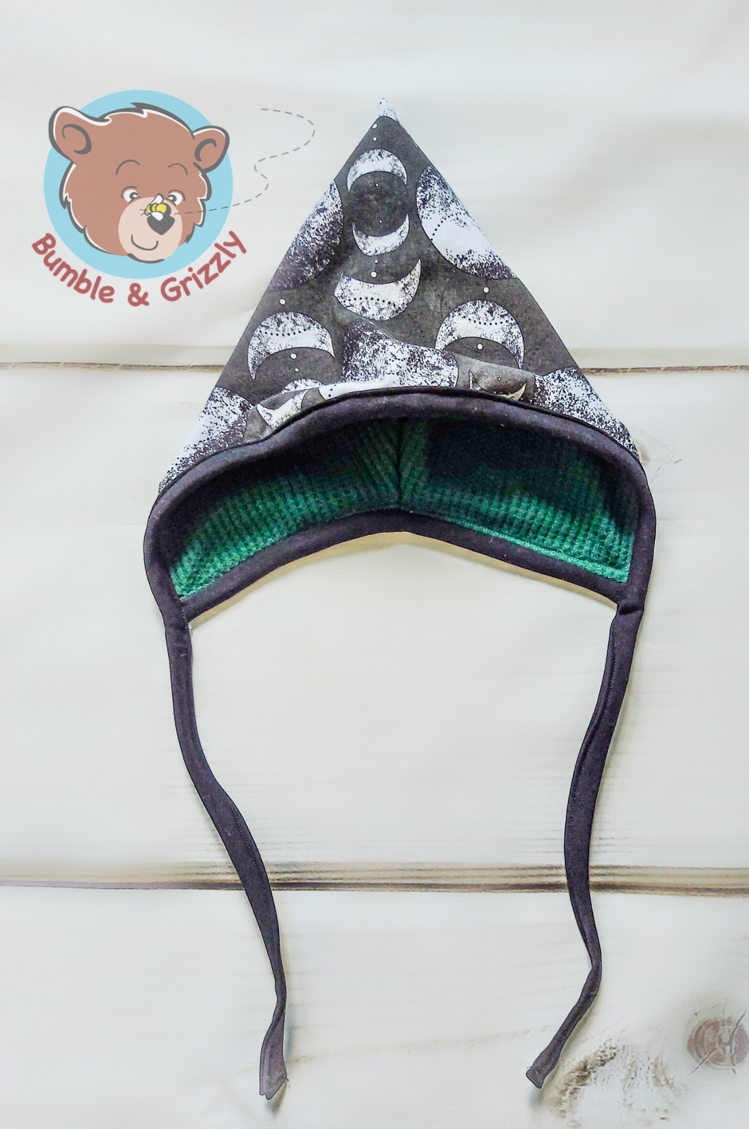 Black Moon Phases Pixie Hat-9-12m