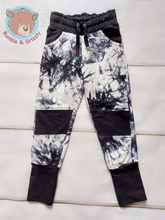 Load image into Gallery viewer, Monochrome Tie Dye Joggers/ 3-6Y
