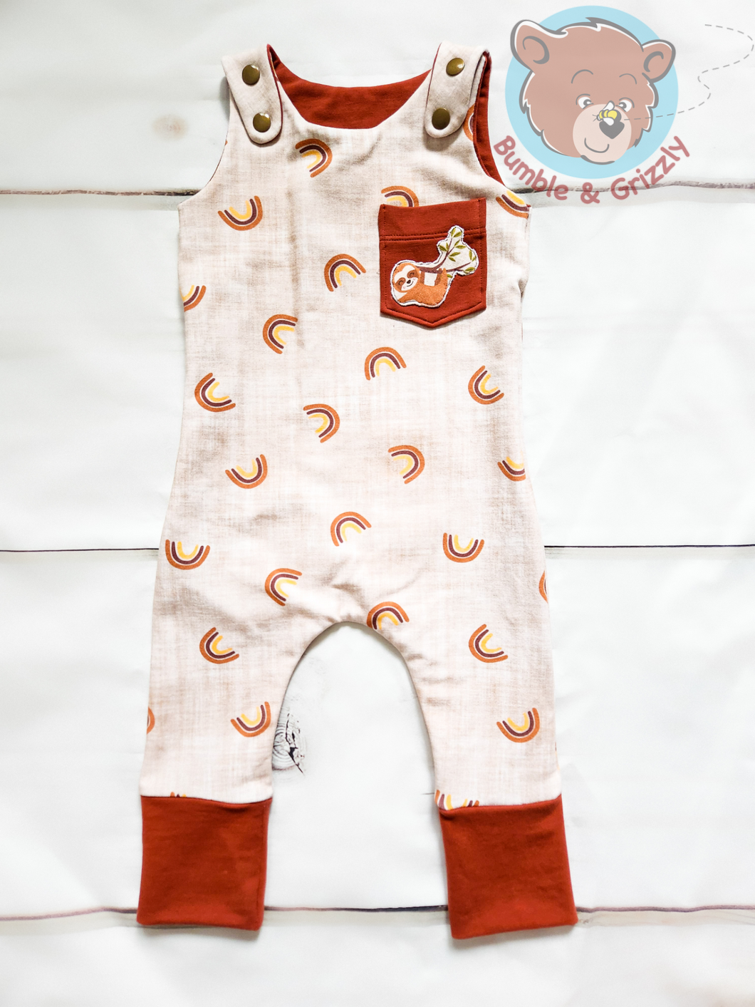 Neutral Rainbow Pomperall- 3-12m